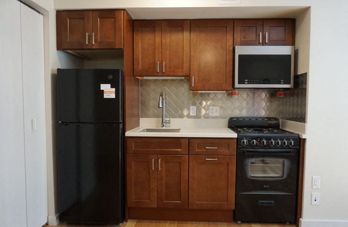 Sergeant House Kitchen Sample